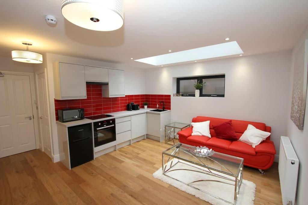 Lovely One Bed Apartment-Near All Transport-Village-Freeparking Londres Exterior foto